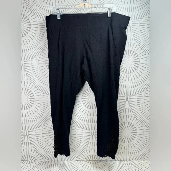 Torrid Women’s Pull On Black Leggings Size 3 (22-24) Lace Accent Pant Side - Picture 1 of 5